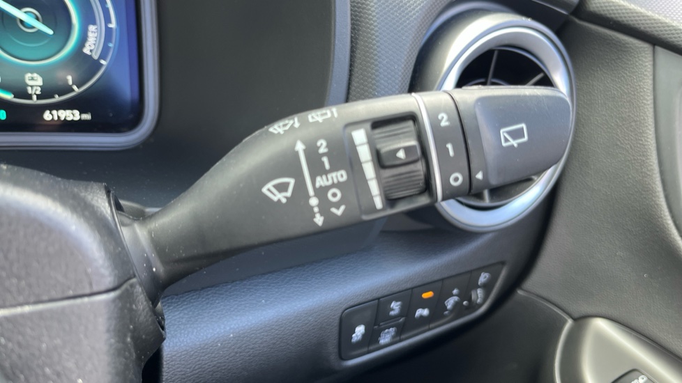 Hyundai KONA 1.6 GDi Hybrid Ultimate 5dr DCT Hybrid Hatchback - Image 34