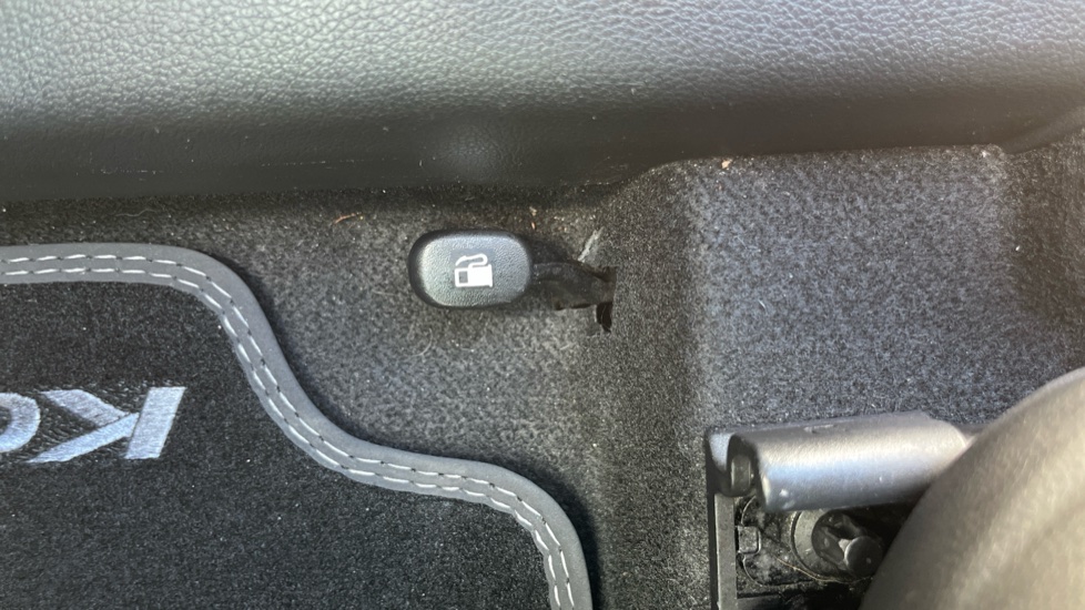 Hyundai KONA 1.6 GDi Hybrid Ultimate 5dr DCT Hybrid Hatchback - Image 37