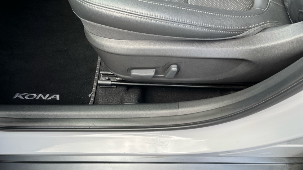 Hyundai KONA 1.6 GDi Hybrid Ultimate 5dr DCT Hybrid Hatchback - Image 51