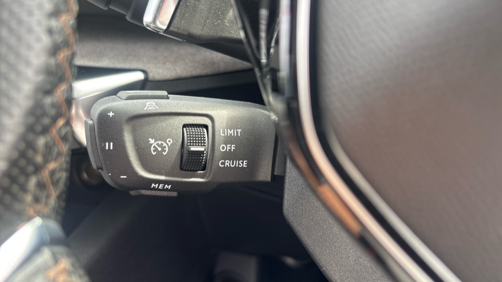 Peugeot 5008 1.2 PureTech GT 5dr EAT8 Petrol Estate - Image 35