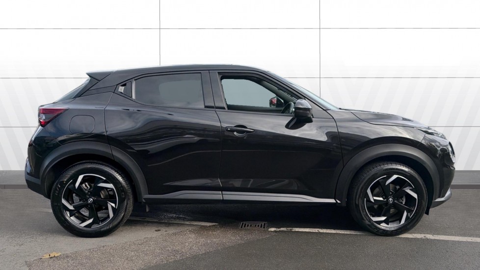 Nissan Juke 1.0 DiG-T 114 N-Connecta 5dr Petrol Hatchback - Image 5