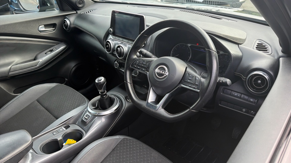 Nissan Juke 1.0 DiG-T 114 N-Connecta 5dr Petrol Hatchback - Image 11