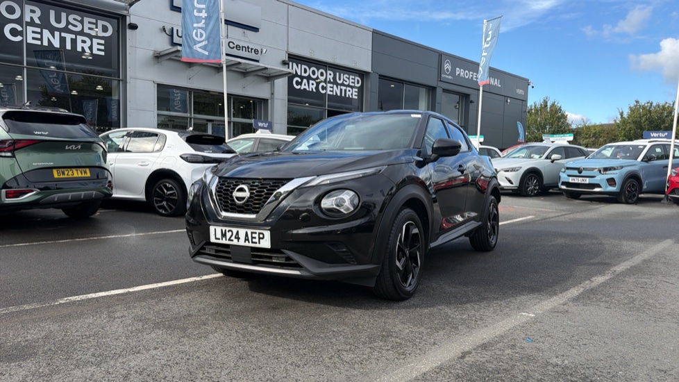 Nissan Juke 1.0 DiG-T 114 N-Connecta 5dr Petrol Hatchback - Image 21