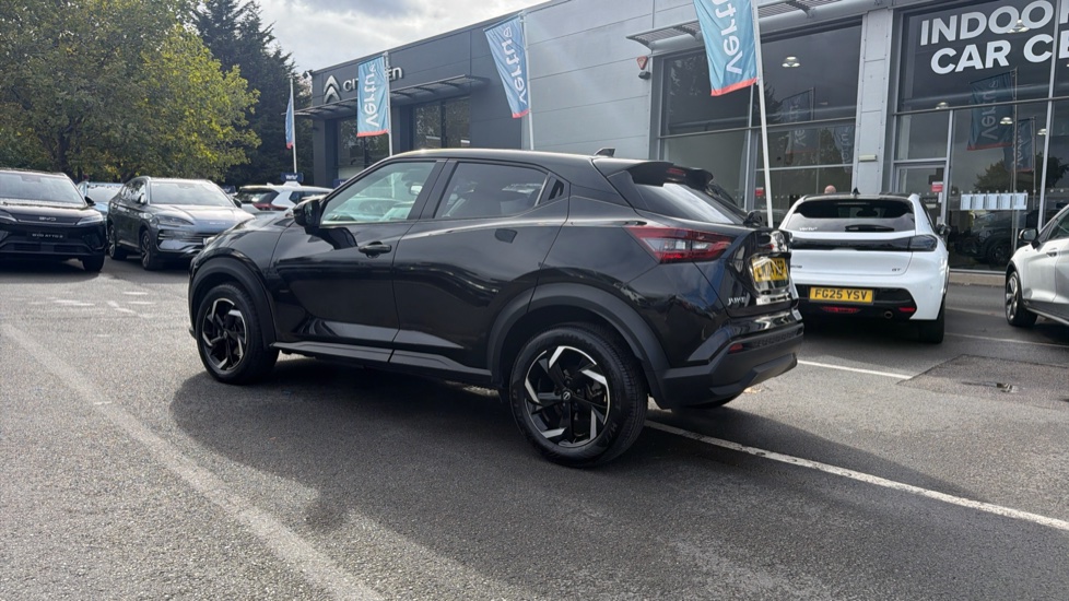 Nissan Juke 1.0 DiG-T 114 N-Connecta 5dr Petrol Hatchback - Image 23