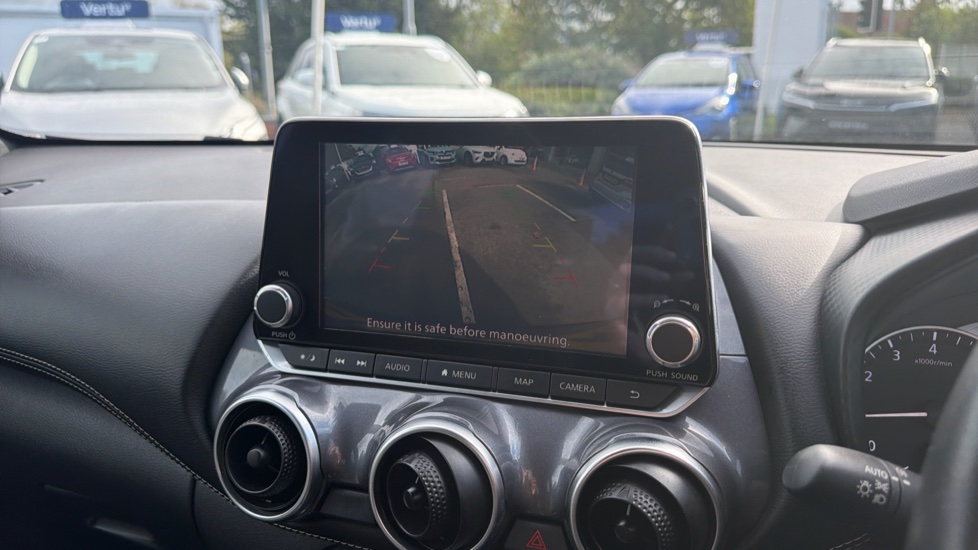 Nissan Juke 1.0 DiG-T 114 N-Connecta 5dr Petrol Hatchback - Image 33