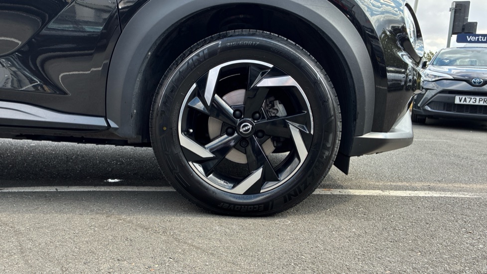 Nissan Juke 1.0 DiG-T 114 N-Connecta 5dr Petrol Hatchback - Image 7