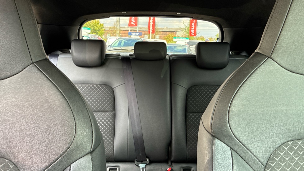 Nissan Juke 1.0 DiG-T 114 N-Connecta 5dr Petrol Hatchback - Image 15