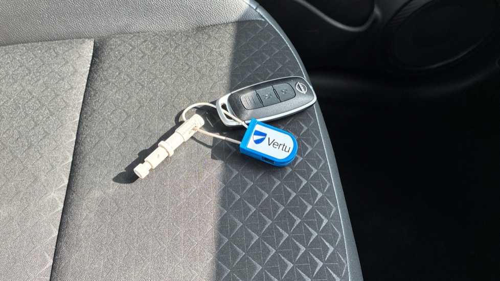 Nissan Juke 1.0 DiG-T 114 N-Connecta 5dr Petrol Hatchback - Image 20
