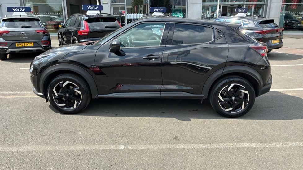 Nissan Juke 1.0 DiG-T 114 N-Connecta 5dr Petrol Hatchback - Image 35
