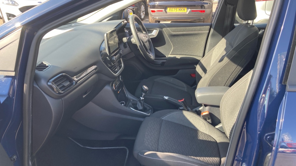 Ford Puma 1.0 EcoBoost Hybrid mHEV Titanium 5dr Petrol Hatchback - Image 8