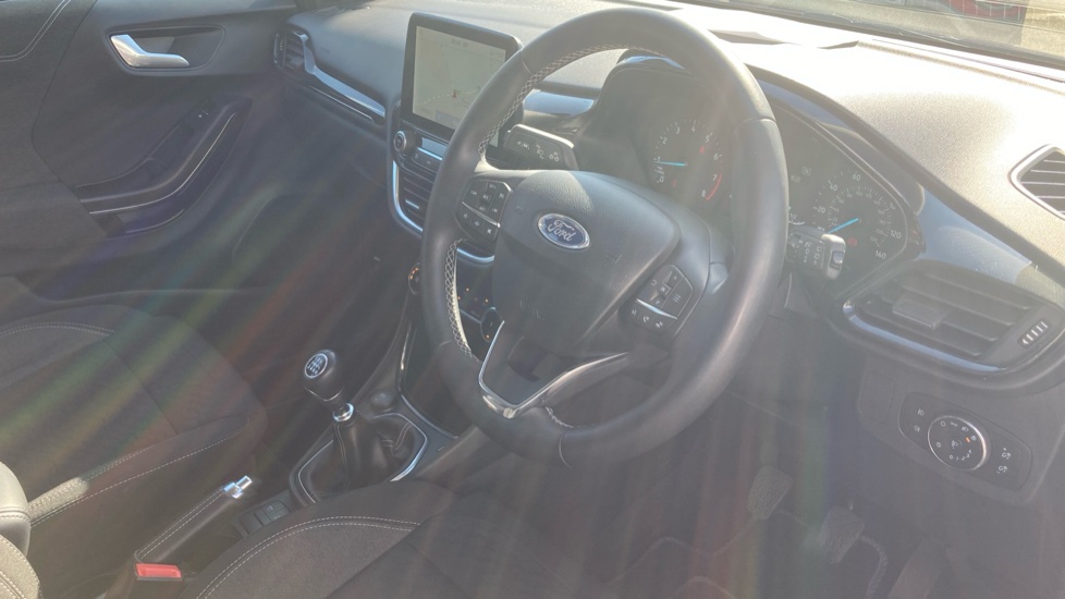 Ford Puma 1.0 EcoBoost Hybrid mHEV Titanium 5dr Petrol Hatchback - Image 11