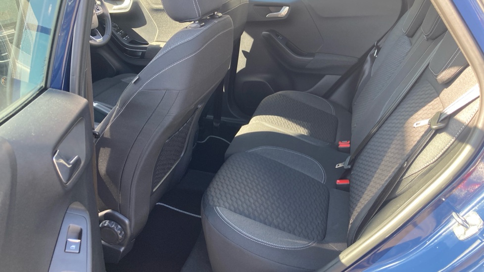 Ford Puma 1.0 EcoBoost Hybrid mHEV Titanium 5dr Petrol Hatchback - Image 16