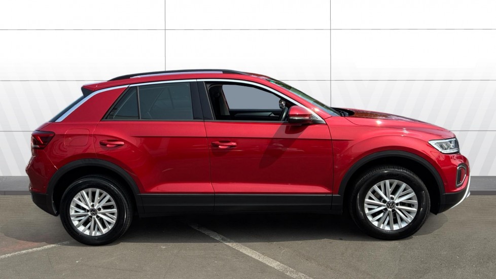 Volkswagen T-Roc 1.5 TSI Life 5dr DSG Petrol Hatchback - Image 5