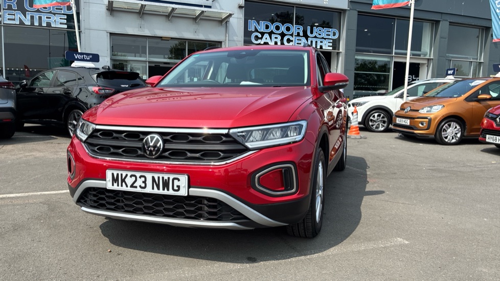 Volkswagen T-Roc 1.5 TSI Life 5dr DSG Petrol Hatchback - Image 21