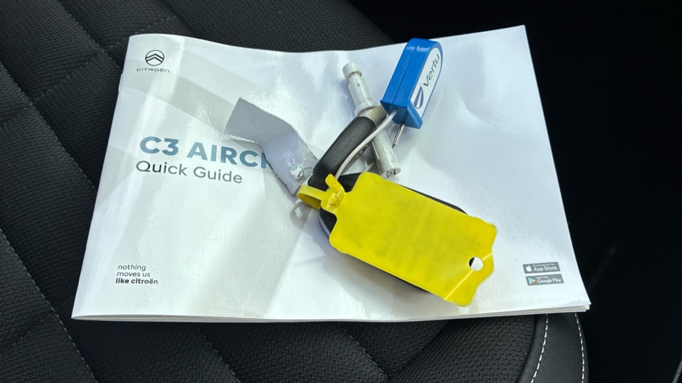 Citroen C3 Aircross 1.2 Hybrid [145] Max 5dr e-DCS6 Petrol Hatchback - Image 19