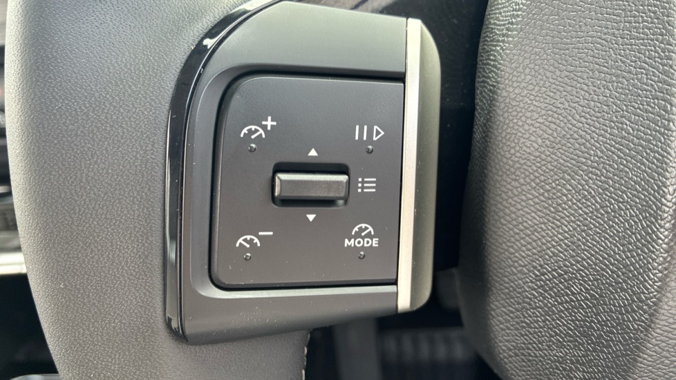 Citroen C3 Aircross 1.2 Hybrid [145] Max 5dr e-DCS6 Petrol Hatchback - Image 29