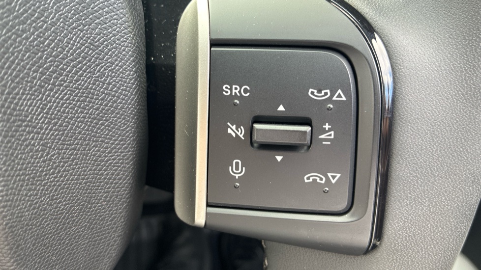 Citroen C3 Aircross 1.2 Hybrid [145] Max 5dr e-DCS6 Petrol Hatchback - Image 30