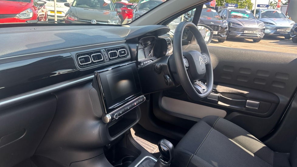 Citroen C3 1.2 PureTech Plus 5dr Petrol Hatchback - Image 9