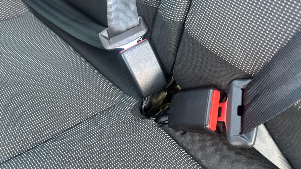 Citroen C3 1.2 PureTech Plus 5dr Petrol Hatchback - Image 17