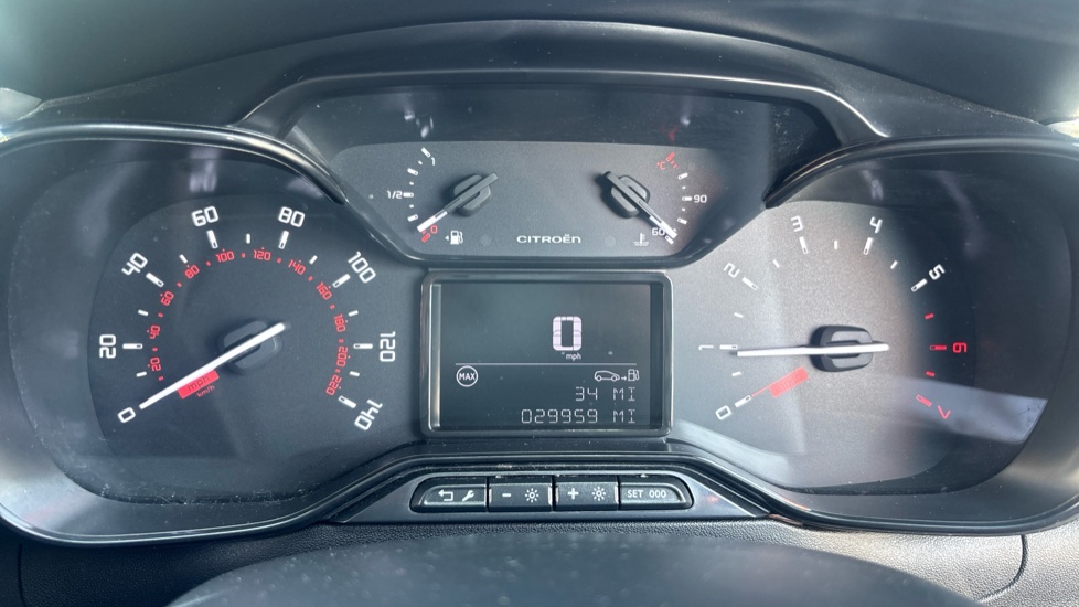 Citroen C3 1.2 PureTech Plus 5dr Petrol Hatchback - Image 18