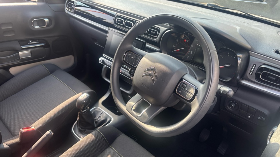 Citroen C3 1.2 PureTech Plus 5dr Petrol Hatchback - Image 11