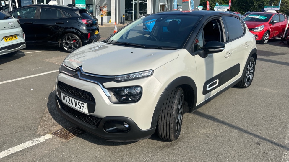 Citroen C3 1.2 PureTech Plus 5dr Petrol Hatchback - Image 19