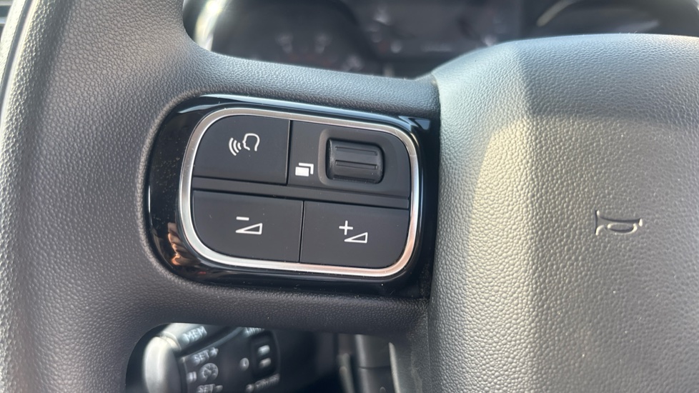 Citroen C3 1.2 PureTech Plus 5dr Petrol Hatchback - Image 25