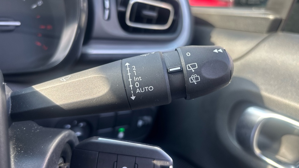 Citroen C3 1.2 PureTech Plus 5dr Petrol Hatchback - Image 27