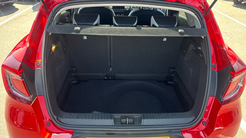 Renault Captur 1.6 E-Tech full hybrid 145 Techno 5dr Auto Hybrid Hatchback - Image 4