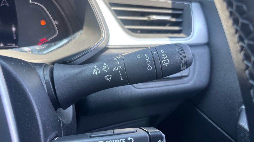 Renault Captur 1.6 E-Tech full hybrid 145 Techno 5dr Auto Hybrid Hatchback - Image 29