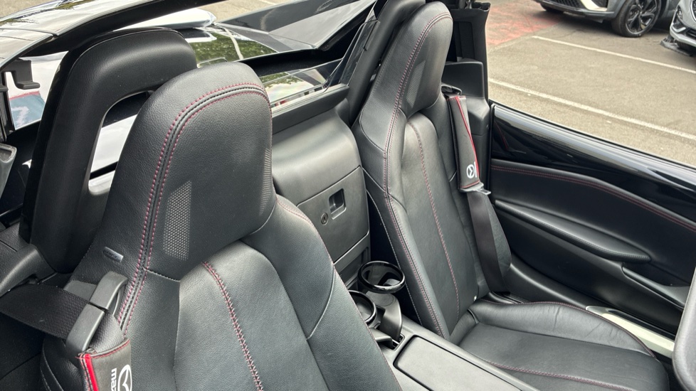 Mazda MX-5 2.0 Sport Nav 2dr Petrol Convertible RF - Image 16