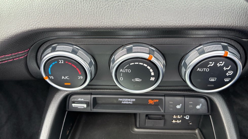 Mazda MX-5 2.0 Sport Nav 2dr Petrol Convertible RF - Image 22