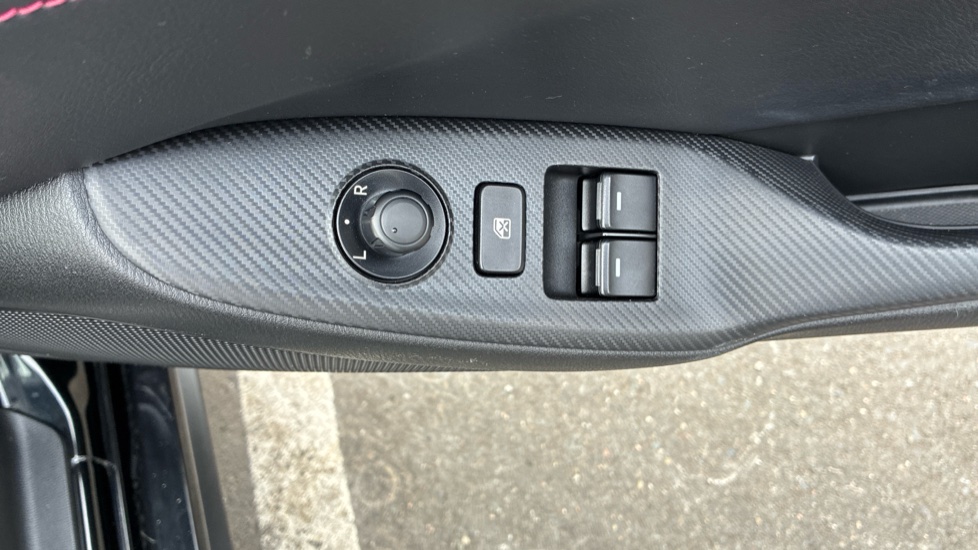 Mazda MX-5 2.0 Sport Nav 2dr Petrol Convertible RF - Image 24