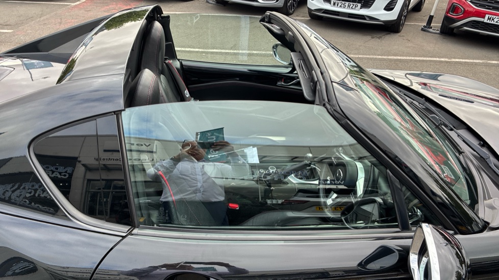 Mazda MX-5 2.0 Sport Nav 2dr Petrol Convertible RF - Image 29