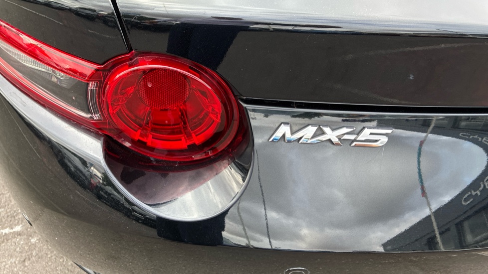 Mazda MX-5 2.0 Sport Nav 2dr Petrol Convertible RF - Image 33