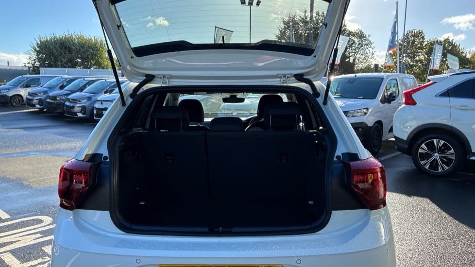 Volkswagen Polo 1.0 TSI R-Line 5dr Petrol Hatchback - Image 4