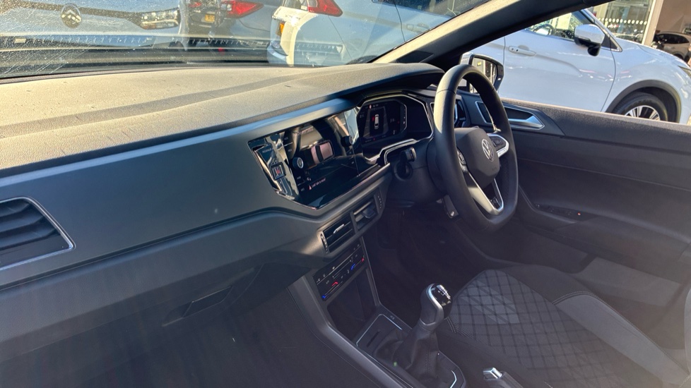 Volkswagen Polo 1.0 TSI R-Line 5dr Petrol Hatchback - Image 9