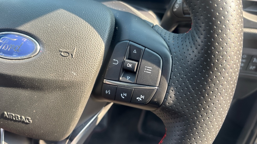 Ford Kuga 1.5 EcoBoost 150 ST-Line Edition 5dr Petrol Estate - Image 28