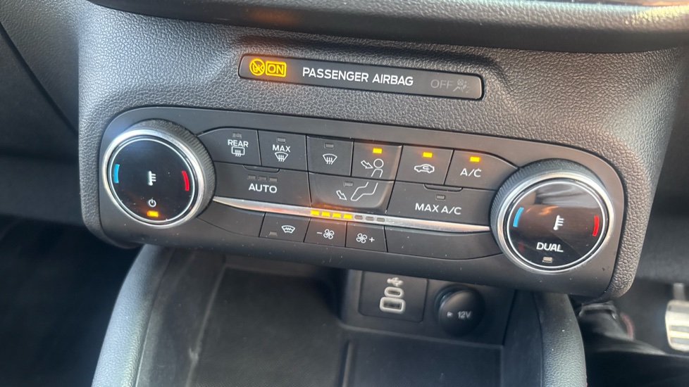 Ford Kuga 1.5 EcoBoost 150 ST-Line Edition 5dr Petrol Estate - Image 33