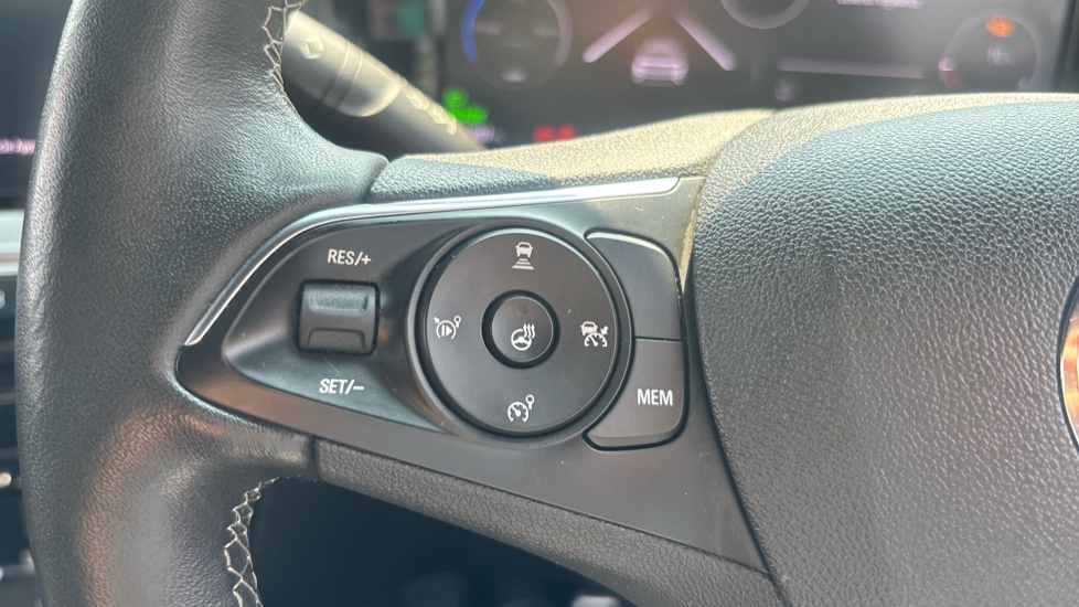 Vauxhall Mokka 100kW Ultimate 50kWh 5dr Auto Electric Hatchback - Image 29