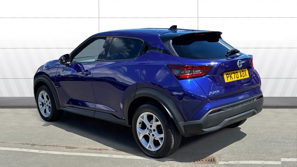 Nissan Juke 1.0 DiG-T N-Connecta 5dr DCT Petrol Hatchback - Image 2