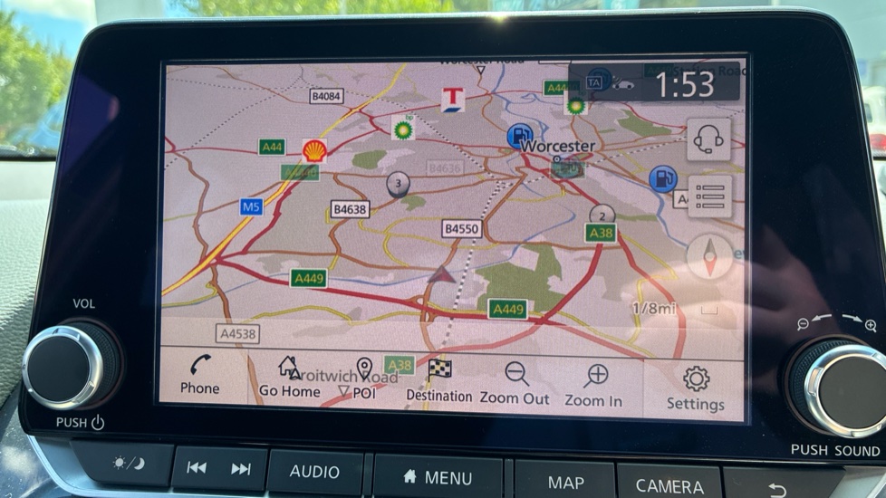 Nissan Juke 1.0 DiG-T N-Connecta 5dr DCT Petrol Hatchback - Image 12