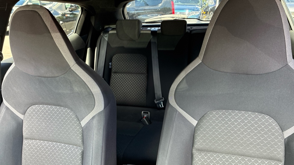 Nissan Juke 1.0 DiG-T N-Connecta 5dr DCT Petrol Hatchback - Image 15