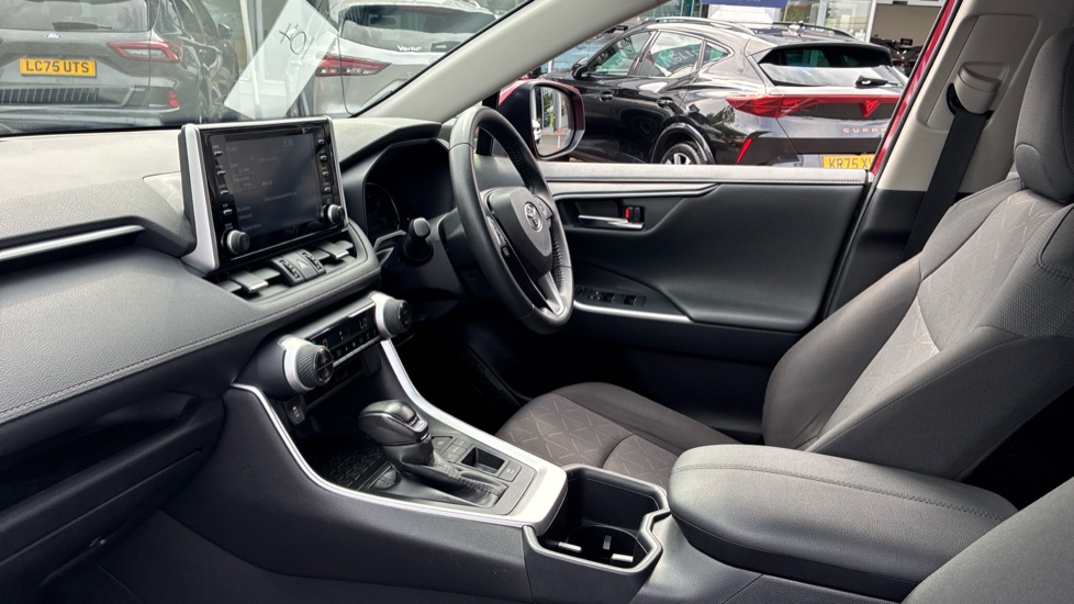 Toyota RAV4 2.5 VVT-i Hybrid Icon 5dr CVT 2WD Hybrid Estate - Image 9