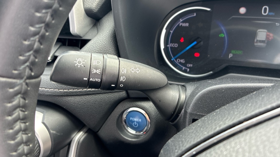 Toyota RAV4 2.5 VVT-i Hybrid Icon 5dr CVT 2WD Hybrid Estate - Image 26