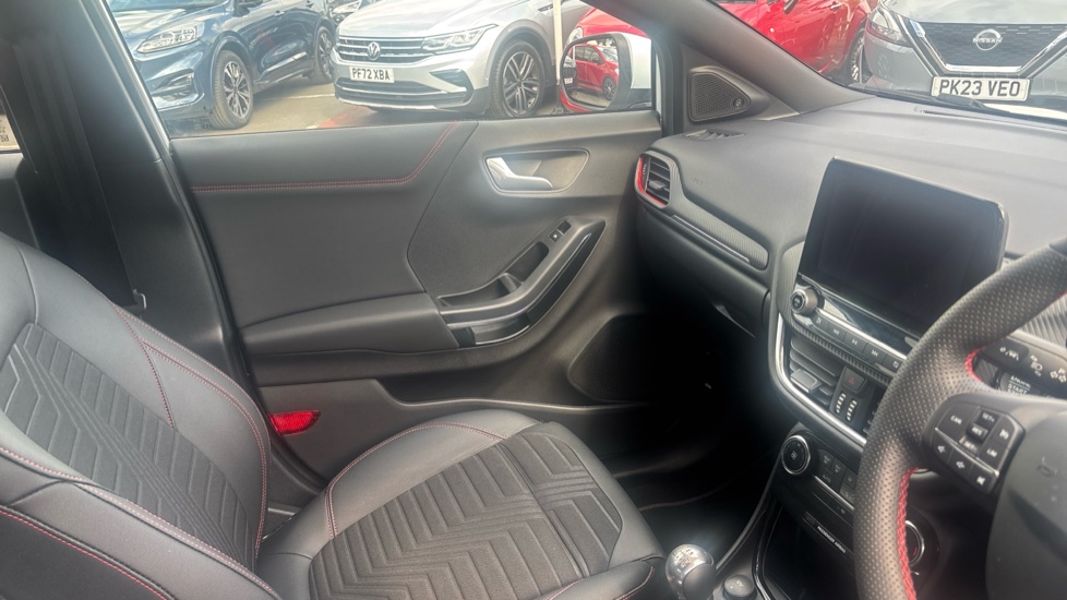 Ford Puma 1.0 EcoBoost Hybrid mHEV ST-Line X 5dr Petrol Hatchback - Image 14