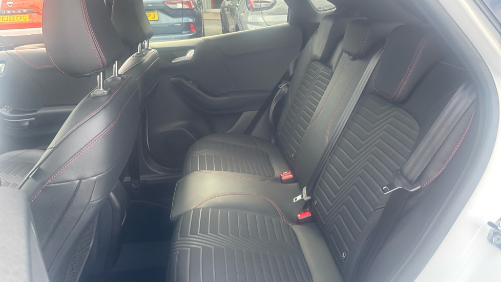 Ford Puma 1.0 EcoBoost Hybrid mHEV ST-Line X 5dr Petrol Hatchback - Image 16