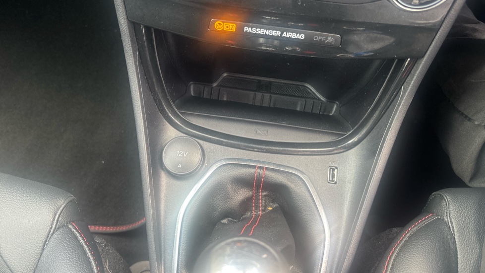 Ford Puma 1.0 EcoBoost Hybrid mHEV ST-Line X 5dr Petrol Hatchback - Image 30