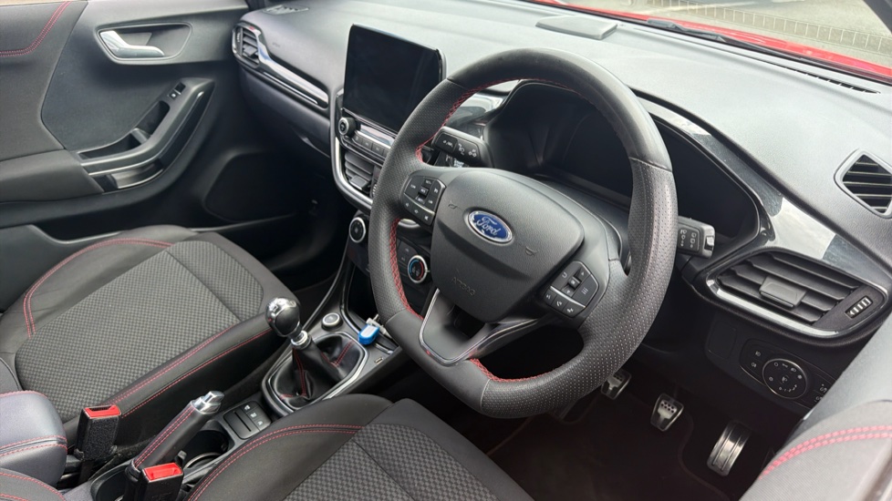 Ford Puma 1.0 EcoBoost Hybrid mHEV ST-Line 5dr Petrol Hatchback - Image 11
