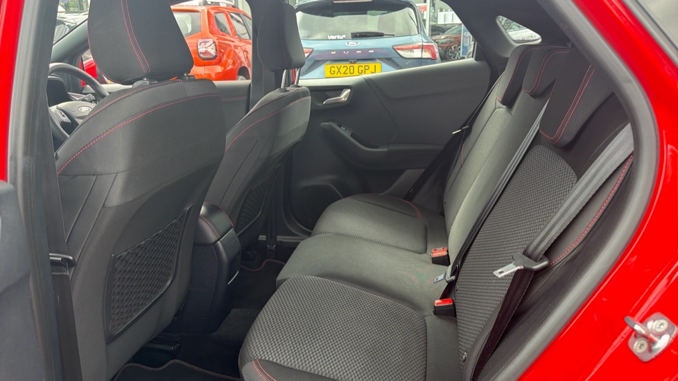 Ford Puma 1.0 EcoBoost Hybrid mHEV ST-Line 5dr Petrol Hatchback - Image 16